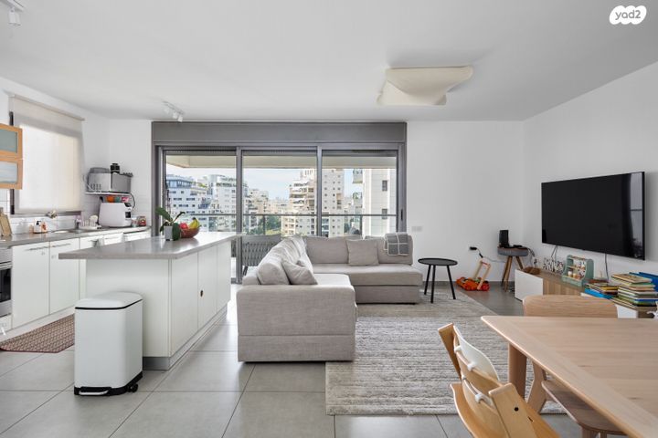 דירה, מאיר יערי, כוכב הצפון, תל אביב יפו