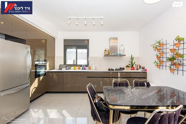 גג/ פנטהאוז, בצל האורנים, קרית טבעון