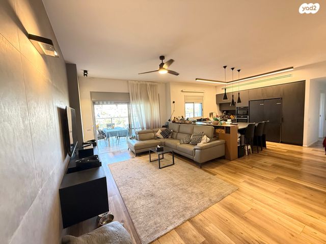 דירה, הציפורים, מודיעין מכבים רעות