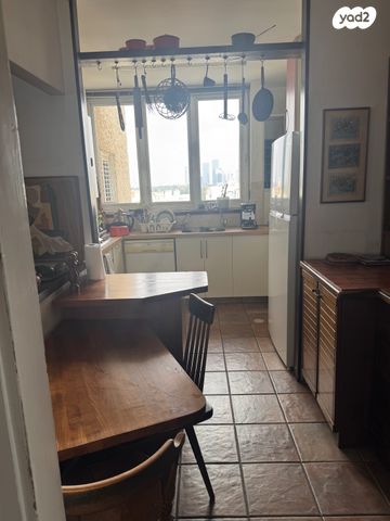 דירה, הרב הרצוג, בבלי, תל אביב יפו