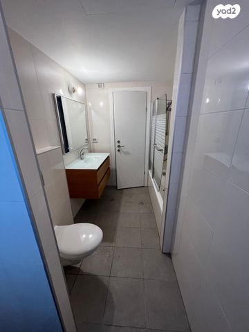 דירה, ישראל טייבר, גבעת הרמבם, גבעתיים