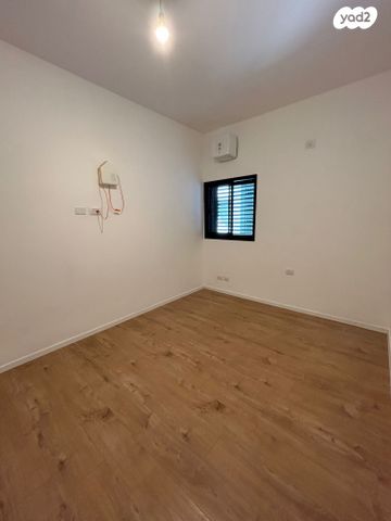 דירה, איתמר, חרוזים, רמת גן