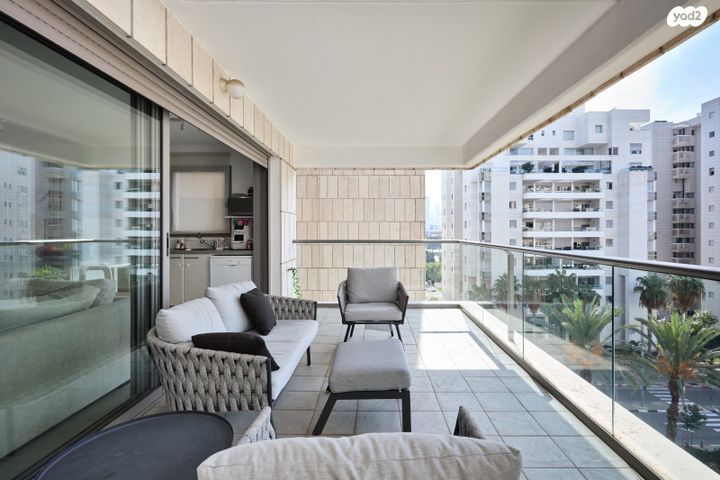 דירה, מאיר יערי, כוכב הצפון, תל אביב יפו