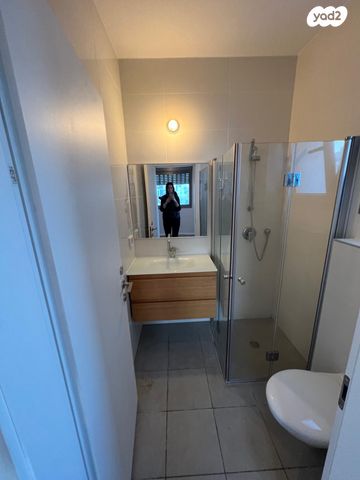 דירה, ישראל טייבר, גבעת הרמבם, גבעתיים