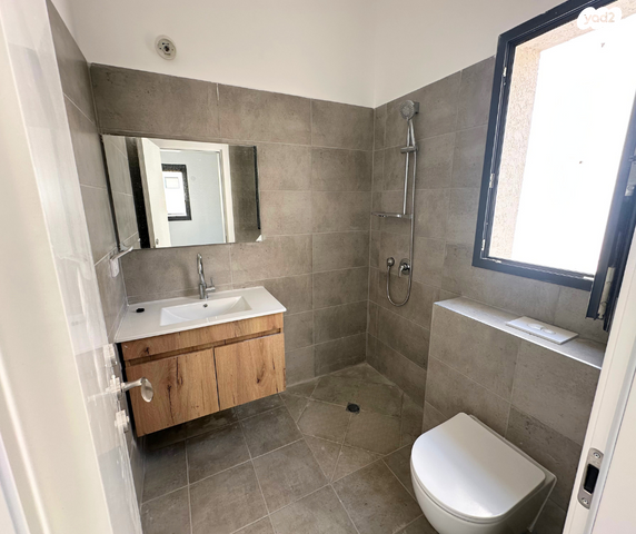 דירה, נווה זמר, רעננה