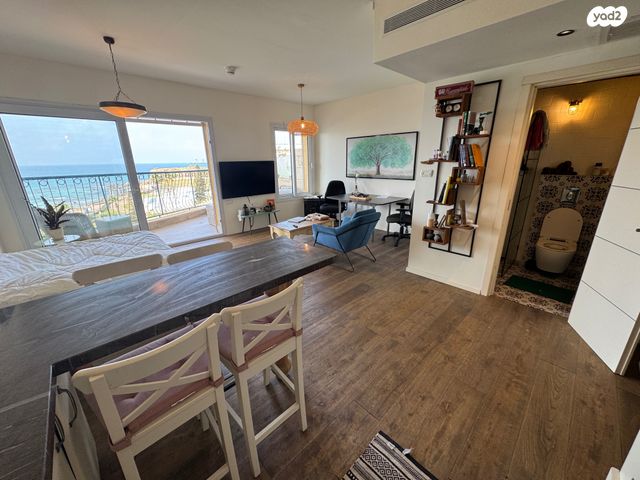 דירה, שדרות מנחם בגין, גבעת אולגה, חדרה