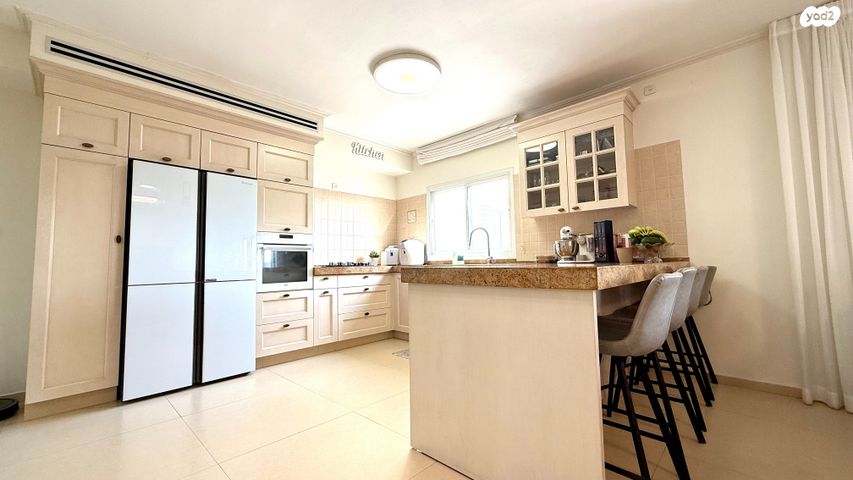 גג/ פנטהאוז, רא"ל מוטה גור, היובל, שרונה, רחובות