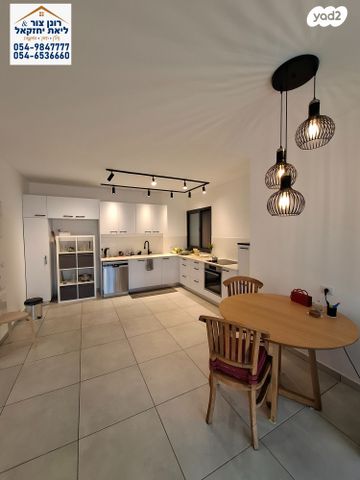 דירה, שרונה, כפר יונה