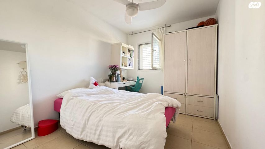 דירה, הר הצופים 9, רחובות ההולנדית, רחובות