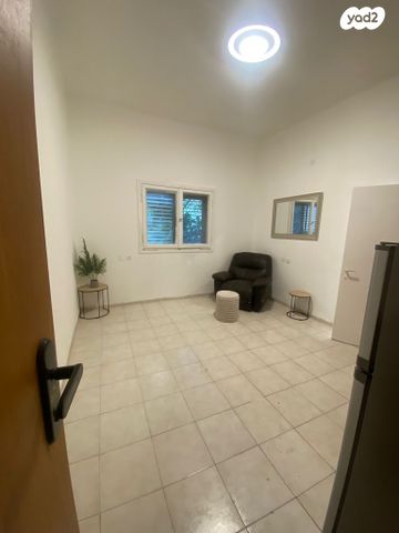 ארלוזורוב 100