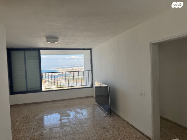 דירה, נתיב חן 65, נווה שאנן, חיפה