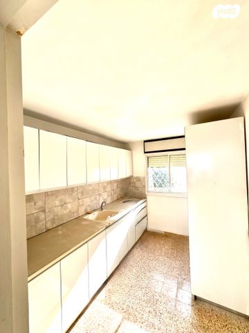 דירה, נתיב חן 65, נווה שאנן, חיפה