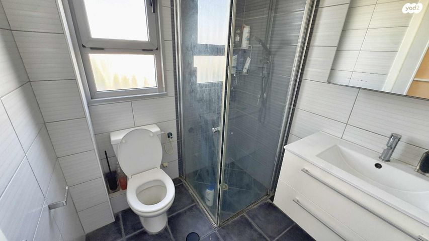 דירה, שדרות האלונים 9, פארק המושבה, באר יעקב