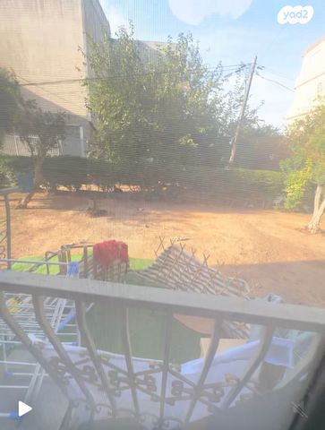 דירה, המייסדים 1, שאר העיר, קרית עקרון