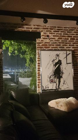 גג/ פנטהאוז, ב' / צפון מערב העיר, רחובות