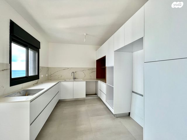 דירה, הרב הרצוג, צפון מערב מרכז העיר, נתניה