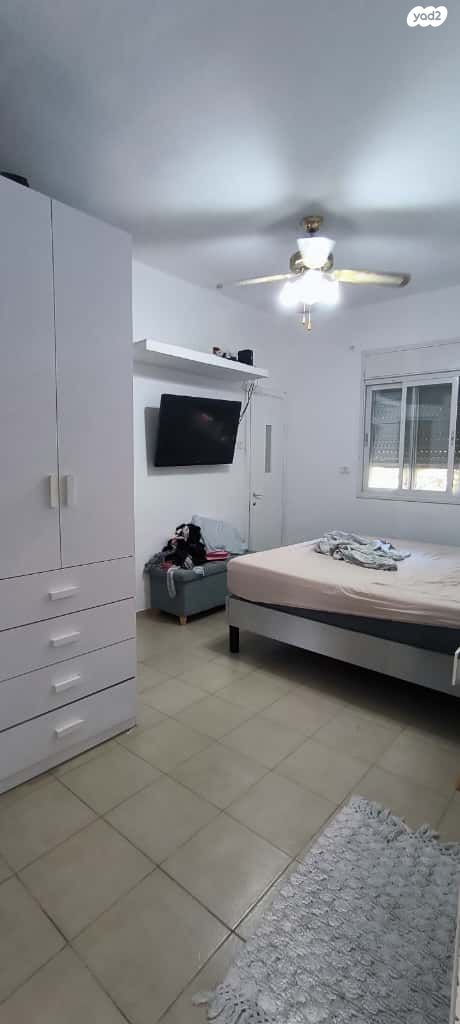 דו משפחתי, בנימינה גבעת עדה