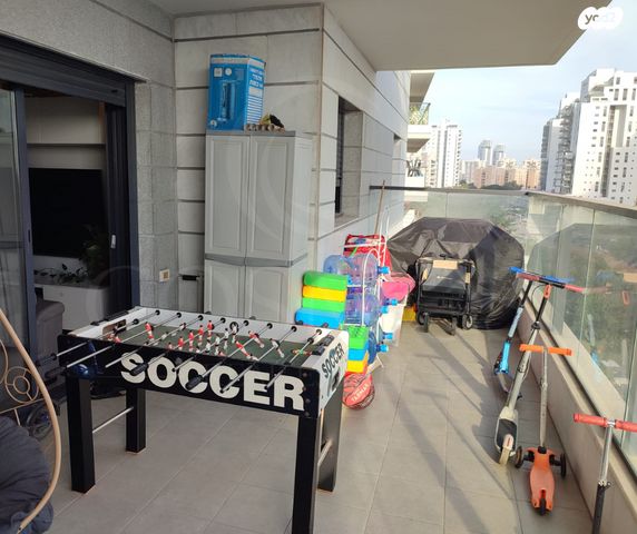 דירה, שדרות בן צבי 122, אגמים, נתניה