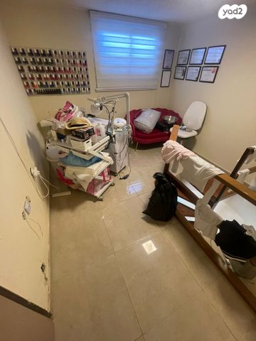 גג/ פנטהאוז, אריה שנקר, מרכז, קרית עבודה, חולון