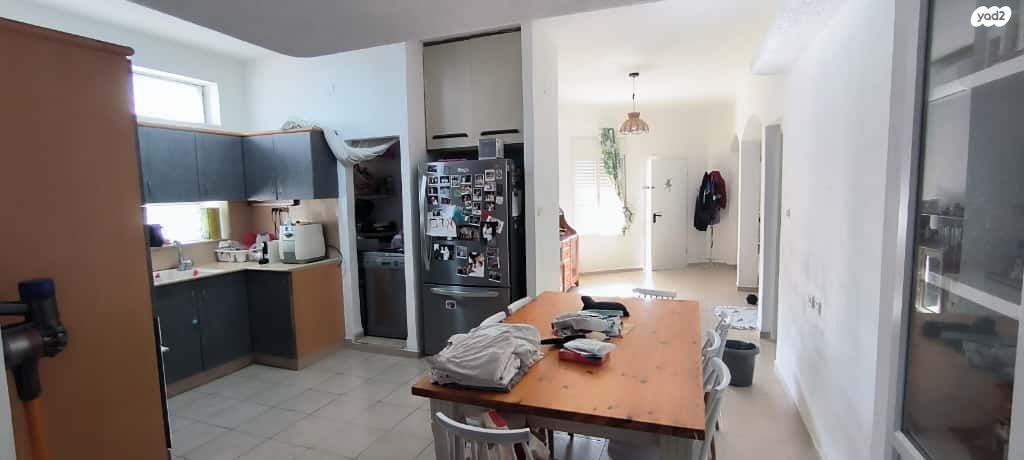 דו משפחתי, בנימינה גבעת עדה