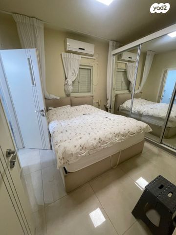 גג/ פנטהאוז, אריה שנקר, מרכז, קרית עבודה, חולון