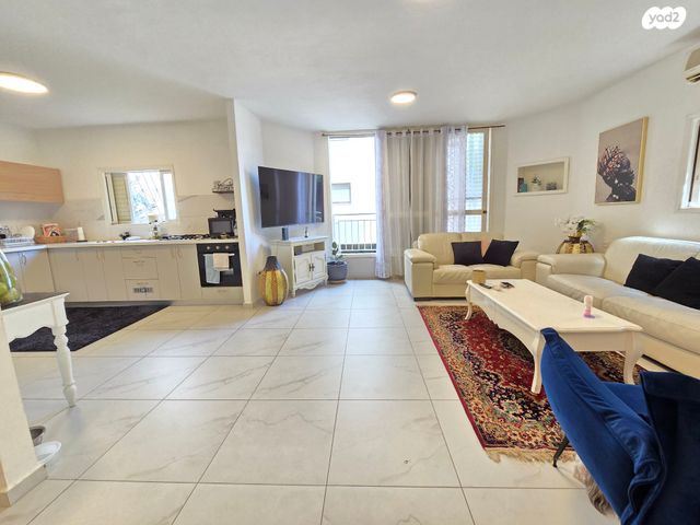 דירה, זאב ברנדה, המרכז השקט / מרכז העיר, פתח תקווה