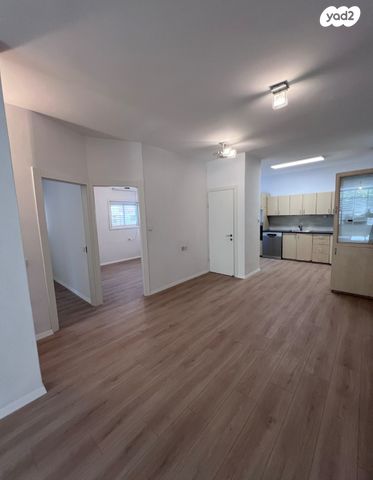 דירה, שקדיה 9, שכונת גפן, רמת גן