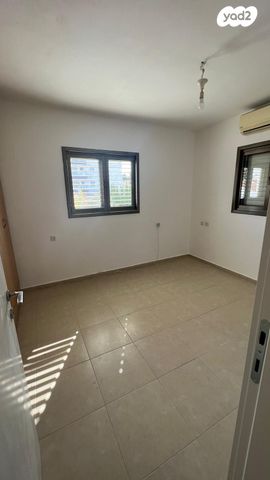 גג/ פנטהאוז, אפעל, שיכון ותיקים, חולון