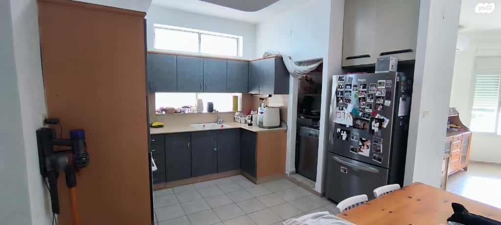 דו משפחתי, בנימינה גבעת עדה