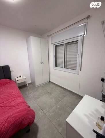 יחידת דיור, גיורא, צור שלום, קרית ביאליק