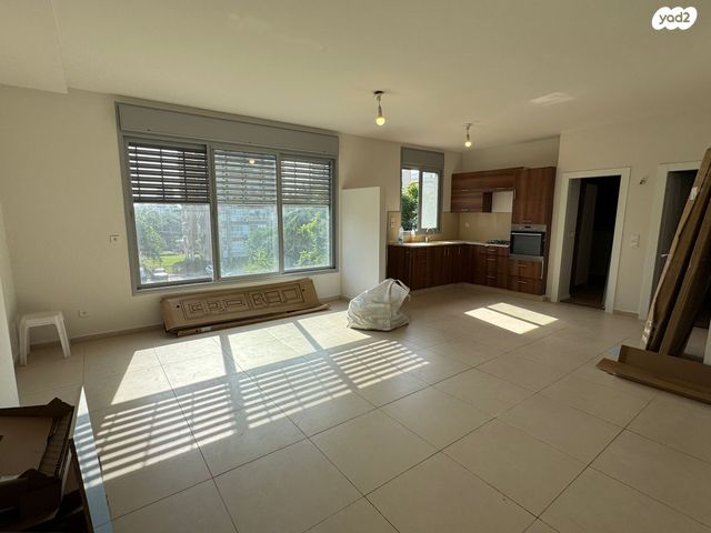 דירה, הראב"ע, נווה רם, שיכון מזרחי, רמת גן