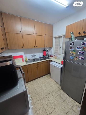 דירה, הרב לוי יצחק, הצפון הישן - צפון, תל אביב יפו