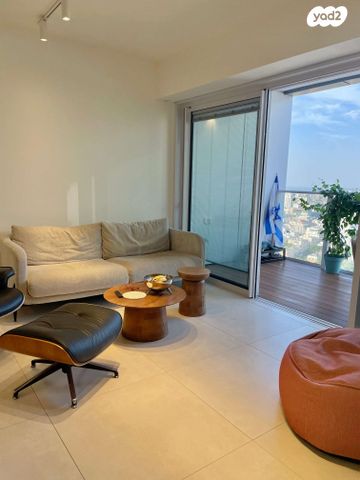 דירה, מונטיפיורי, הרכבת, תל אביב יפו