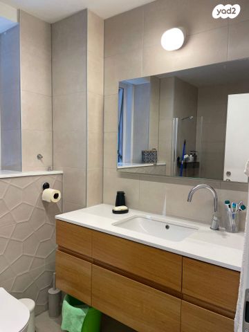 דירה, מונטיפיורי, הרכבת, תל אביב יפו