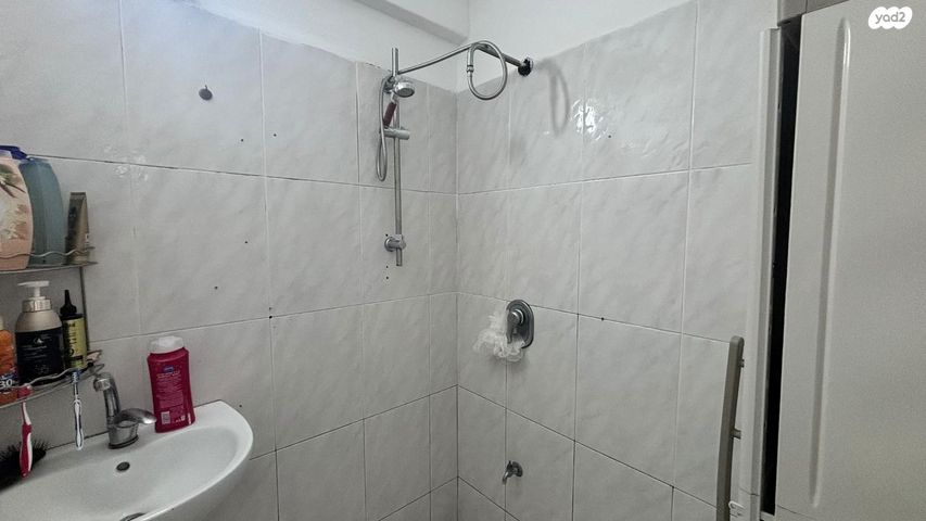 דירה, בר כוכבא, טבריה