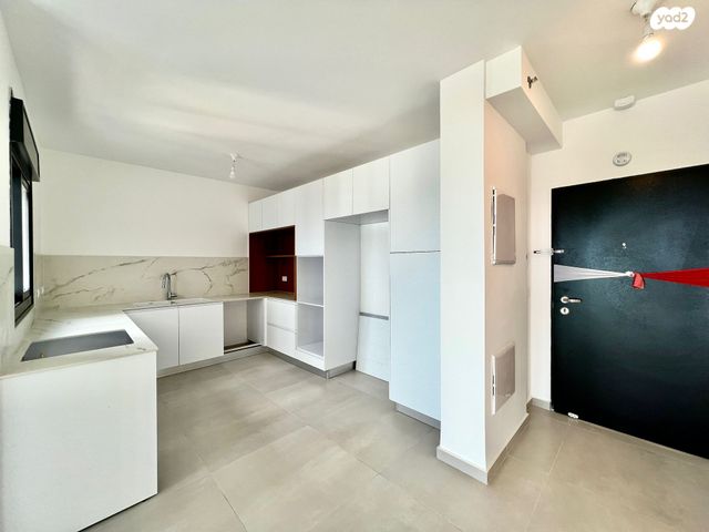 דירה, הרב הרצוג, צפון מערב מרכז העיר, נתניה