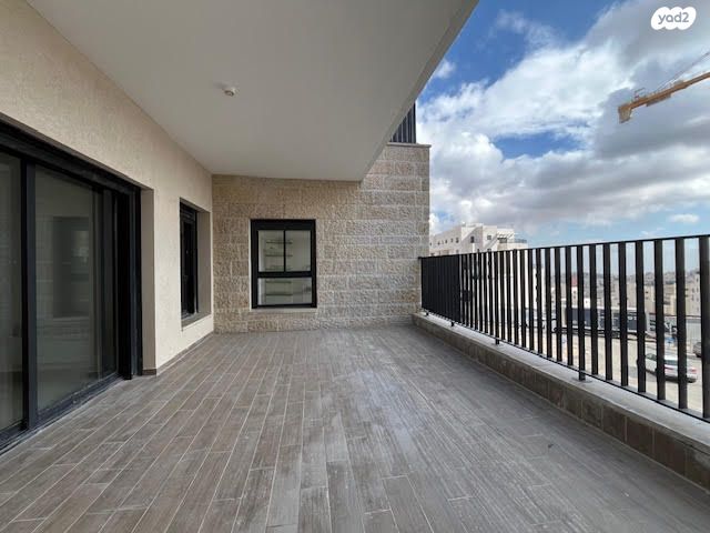 דירה, יצחק ארנסט נבנצל, מורדות ארנונה, ירושלים