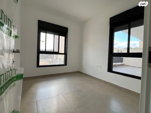 דירה, יצחק ארנסט נבנצל, מורדות ארנונה, ירושלים