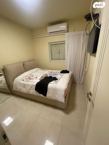 גג/ פנטהאוז, אריה שנקר, מרכז, קרית עבודה, חולון