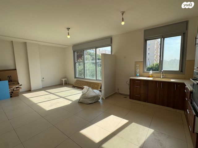 דירה, הראב"ע, נווה רם, שיכון מזרחי, רמת גן