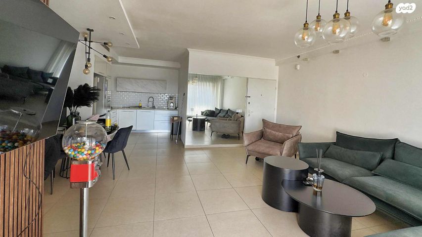 דירה, שדרות האלונים 9, פארק המושבה, באר יעקב