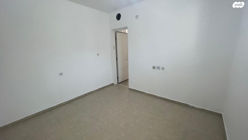 גג/ פנטהאוז, אפעל, שיכון ותיקים, חולון