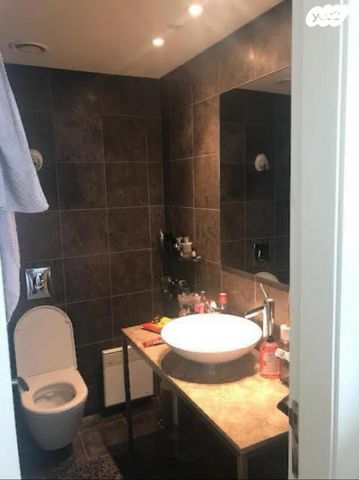 דירה, ניסים אלוני 21, צמרות איילון, פארק צמרת, תל אביב יפו