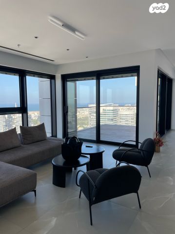 דירה, ניסים אלוני 2, צמרות איילון, פארק צמרת, תל אביב יפו