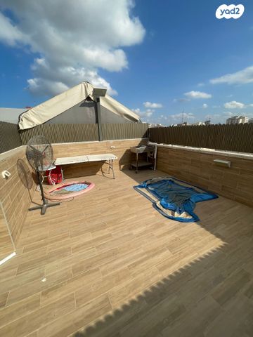 גג/ פנטהאוז, אריה שנקר, מרכז, קרית עבודה, חולון