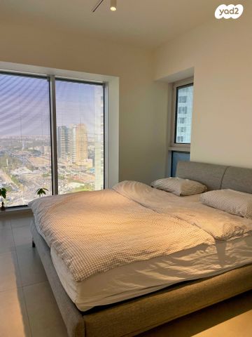 דירה, מונטיפיורי, הרכבת, תל אביב יפו