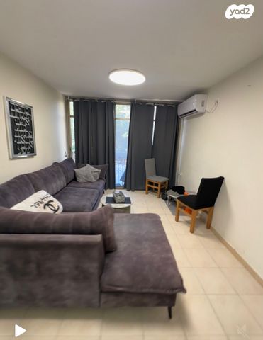 דירה, המייסדים 1, שאר העיר, קרית עקרון