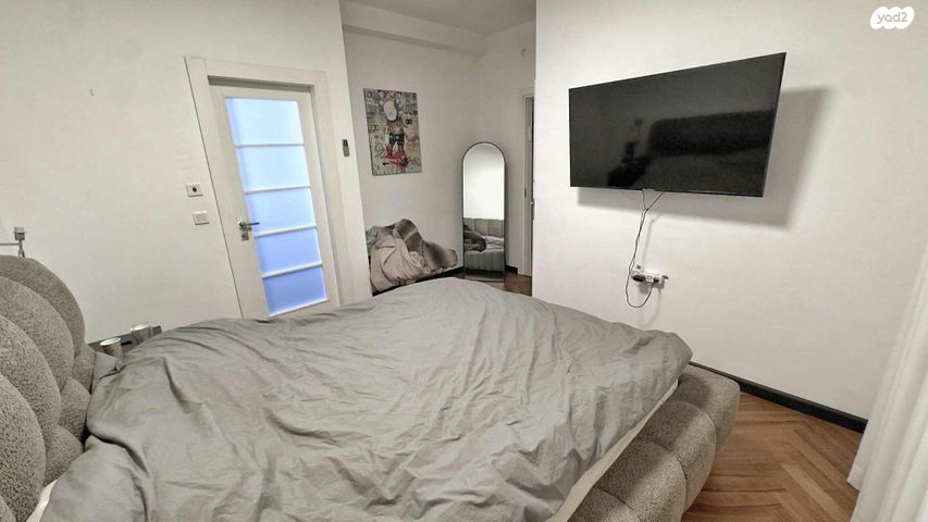 דירה, שדרות האלונים 9, פארק המושבה, באר יעקב