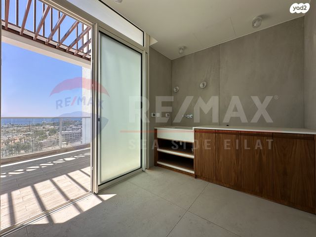 גג/ פנטהאוז