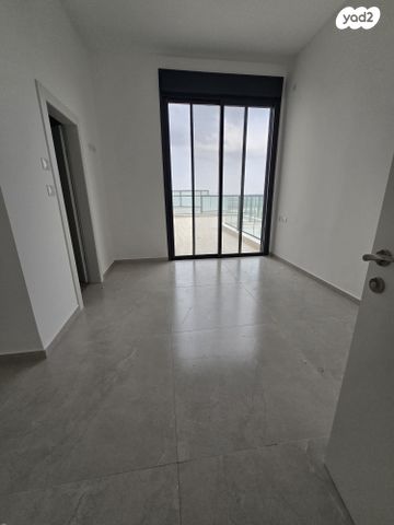 גג/ פנטהאוז, עמק הכרמל, נשר